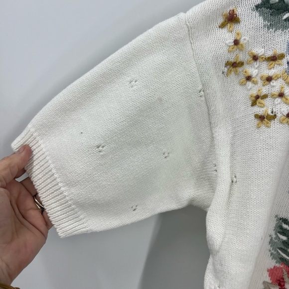 Belle pointe, vintage, floral embroidered short sleeve, sweater cardigan, M - Picture 5 of 13